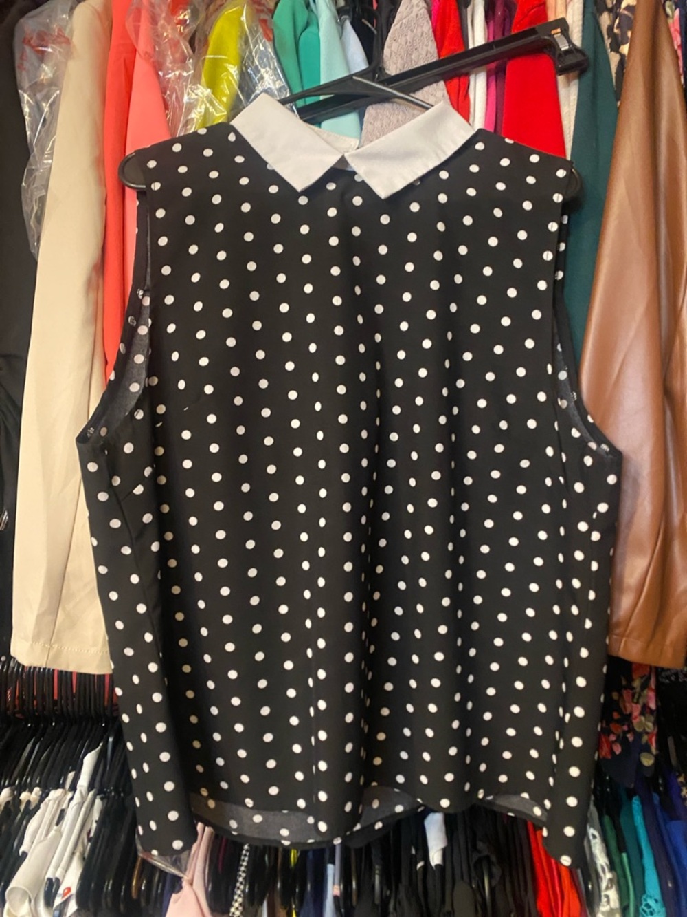 SHEIN Black Polka Dot Sleeveless Top with White Collar